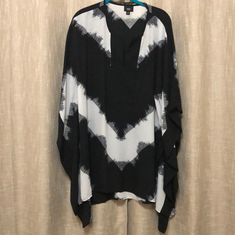 Graphic tunic
